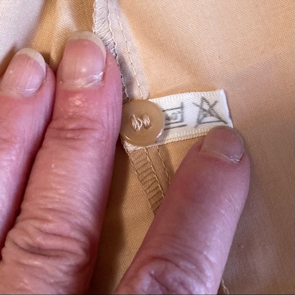 Vintage Men’s Long-sleeved Buttondown - Picture 4 of 7